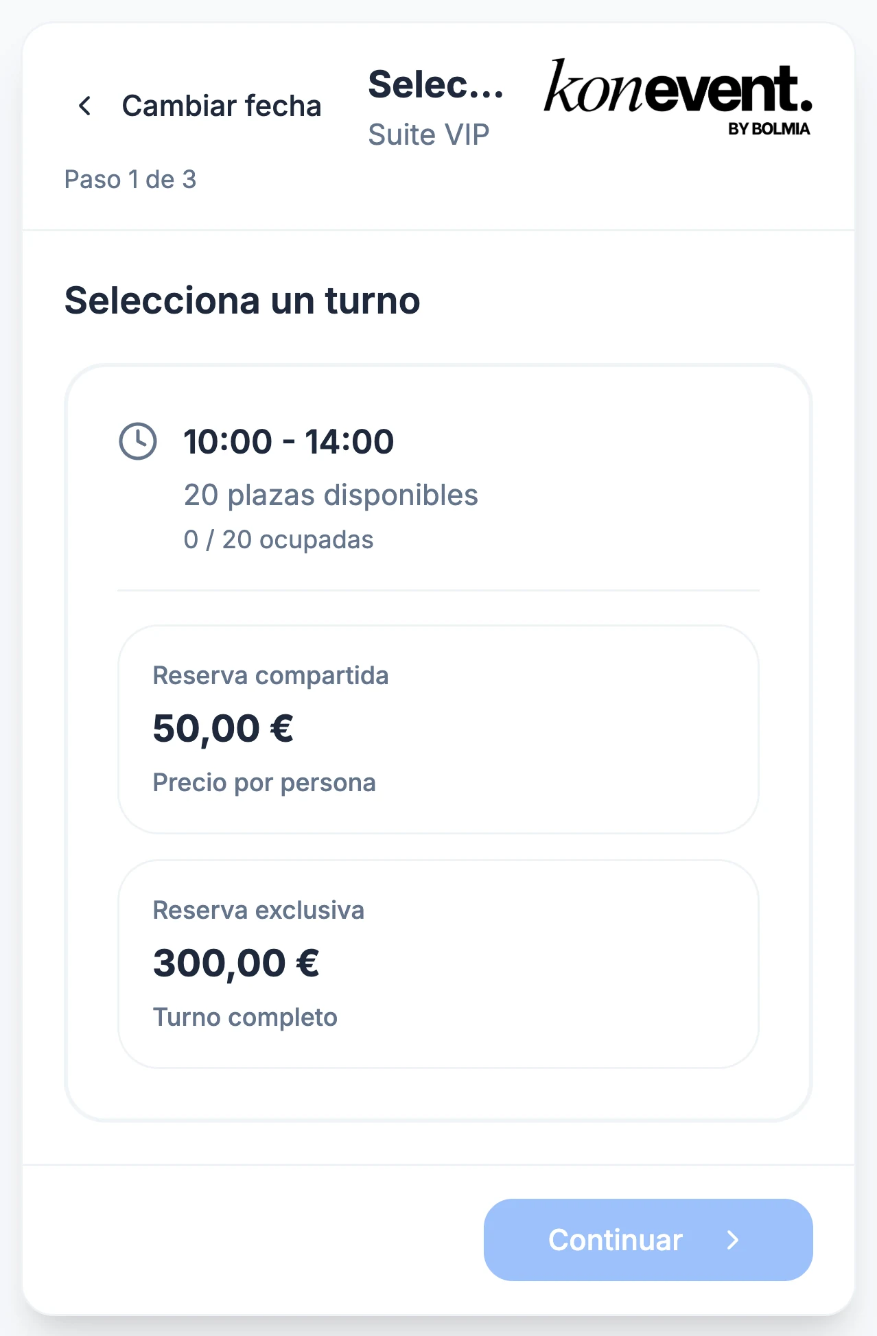 El widget de reservas de Konevent en un teléfono: un turno de 10:00 a 14:00 con 20 plazas disponibles que ofrece a la vez plazas sueltas a 50,00 € por persona y el turno completo por 300,00 €.